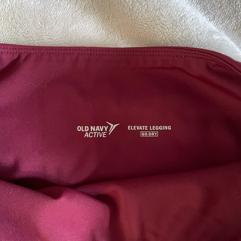 Old navy active go dry athletic leggings